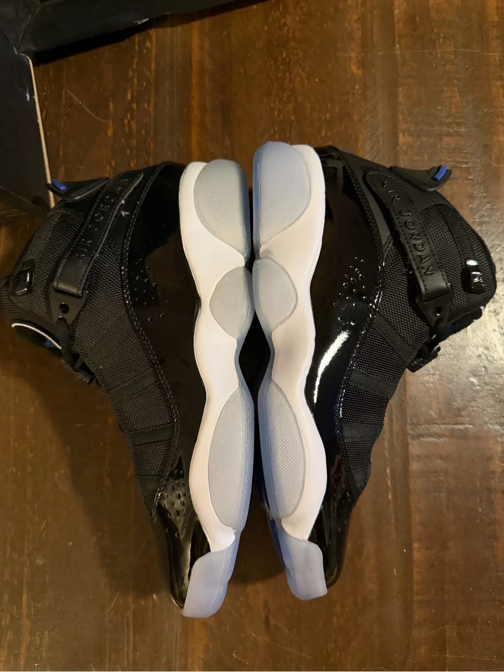 DeadStock Jordan 6 Rings 